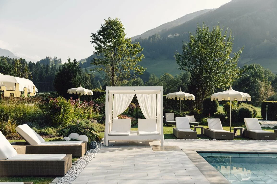 5-star hotel South Tyrol, wellness in the large spa park 
